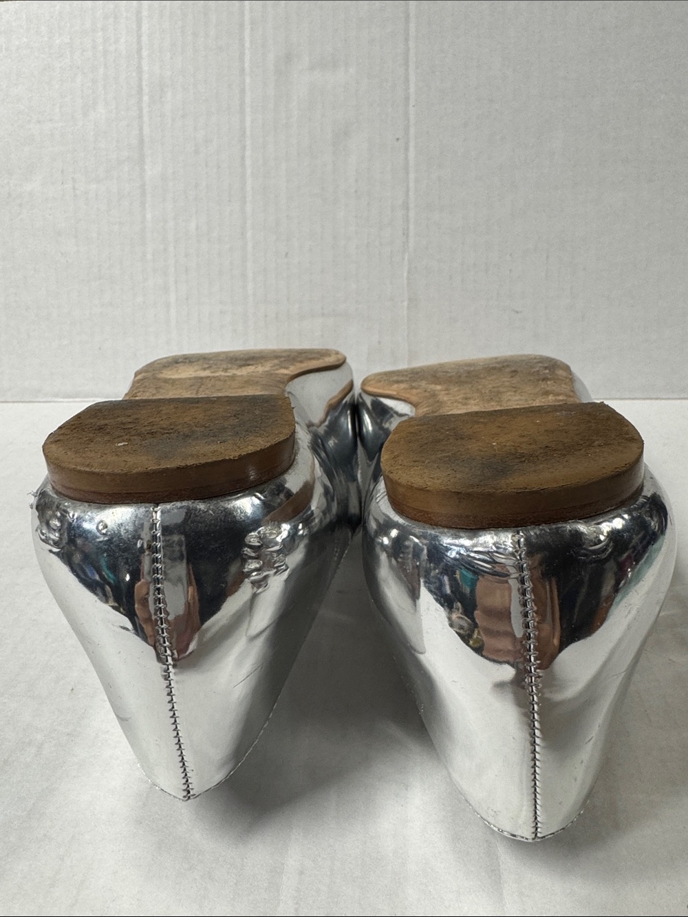 Larroude Blair Silver Mary Jane’s Ballet Flats Silver Mirror Size 8 Used - Picture 16 of 17
